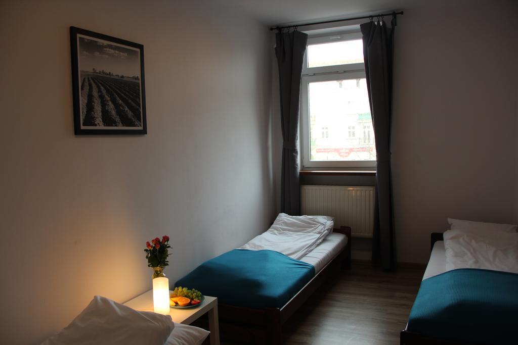 Baba Hostel Kaliszki Quarto foto